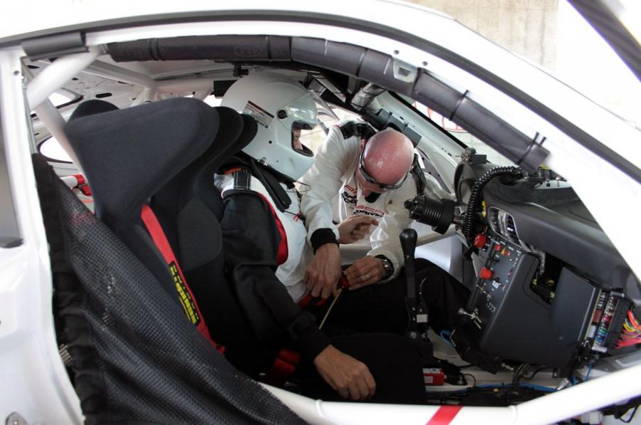  Porsche 911 GT3 Cup 2011 года  (фото 15 из 69)